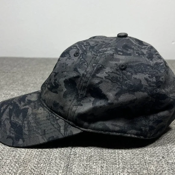 Under Armour Men's Freedom Cap / Hat Adjustable Strapback Urban Camo Black/Grey - Picture 2 of 9